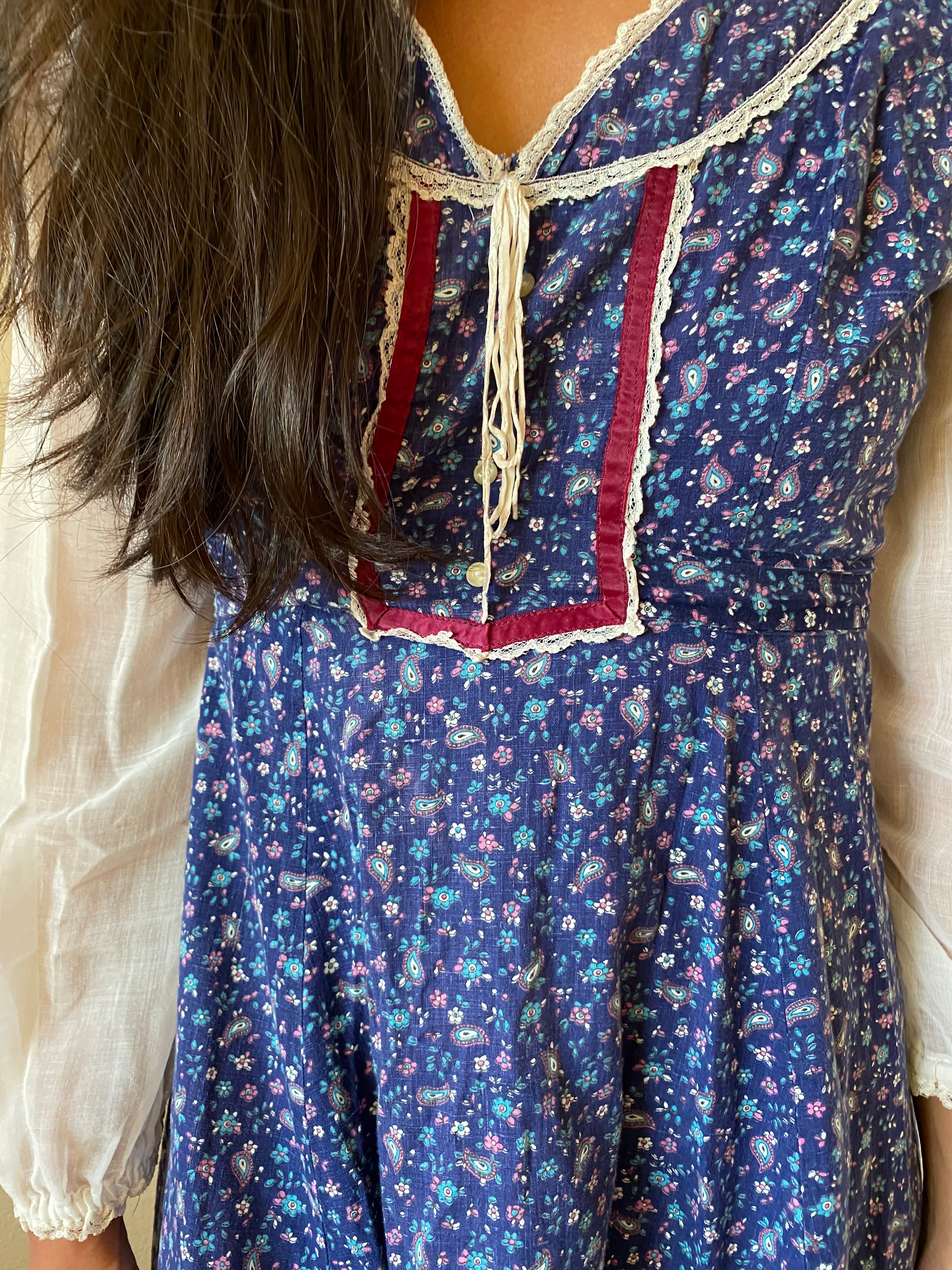 70s gunne inspired calico dress